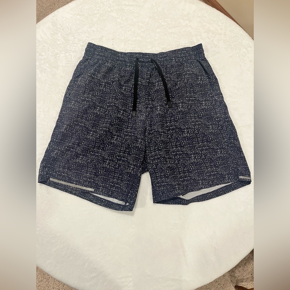 Men’s BearBottom Clothing 7 Inch Inseam Athletic Shorts - Medium